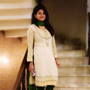 Meet your Posher, Naveena